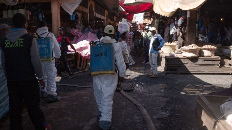 Madagascar: disinfestazione contro la peste