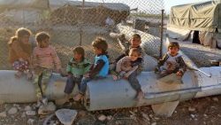 syria-conflict-displaced-1509018928742