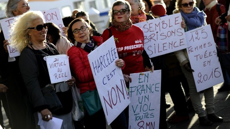 Des femmes manifestent à Marseille contre les violences et le harcèlement sexuels, le 29 octobre 2017. (AFP)