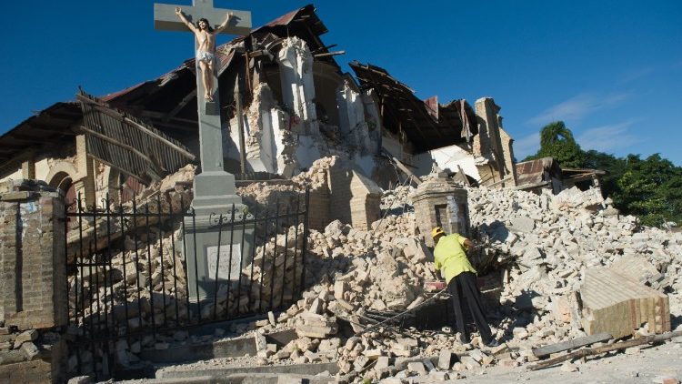 Destruction in Haiti following a 7.0 magnitude earthquake 
