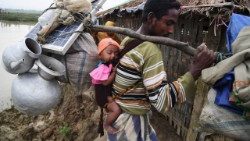 topshot-bangladesh-myanmar-unrest-refugee-rohingya-1509614625865