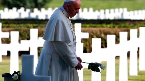 Papst an Allerseelen: Nie wieder Krieg!