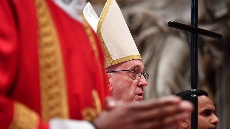 137 bispos e 14 cardeais faleceram no último ano