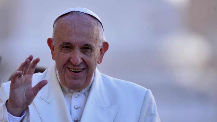 Papa deixa Vaticano dia 15 de janeiro e volta dia 22
