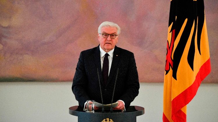 Präsident Steinmeier gemahnt die Parteien an ihre Verantwortung
