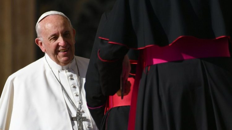 Pope Francis greeting bishops