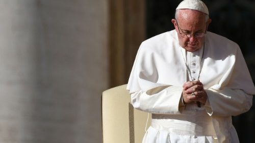 Папа на агульнай аўдыенцыі: малітве трэба вучыцца пастаянна