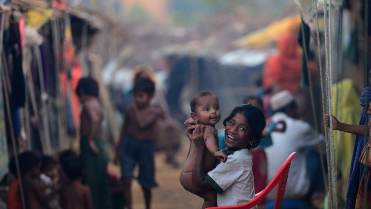 Refugiados Rohingya entre Mianmar e Bangladesh