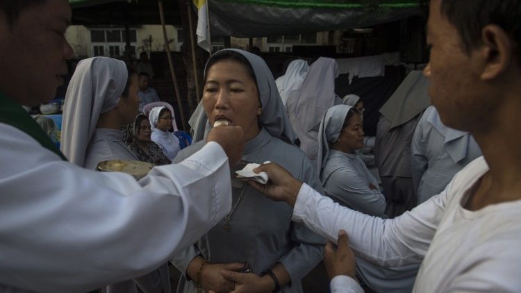Auch Katholiken in Myanmar leiden unter der Corona-Epidemie.