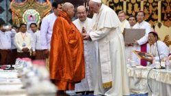 myanmar-vatican-religion-pope-1511953869317.jpg