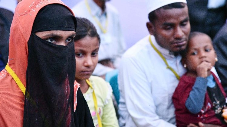 Diese Rohingya-Flüchtlinge schilderten dem Papst ihr Schicksal