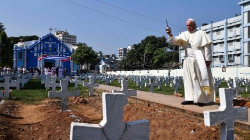 Papst besuchte Mutter-Teresa-Haus und Friedhof in Bangladesch