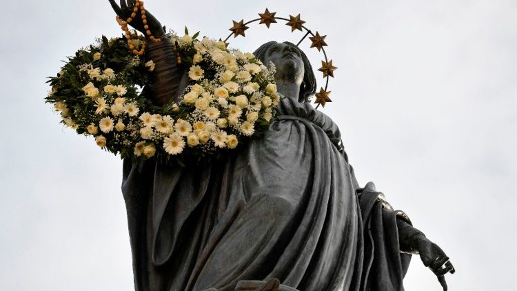 Solemnidad Inmaculada Concepción de María Plaza España Roma
