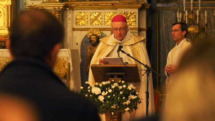The bishop of Perpignan, Norbert Turini, celebrates Mass in memory of the five children killed in a collision 