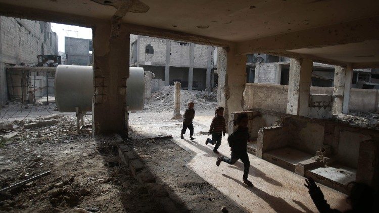 Bambini sfollati in Siria