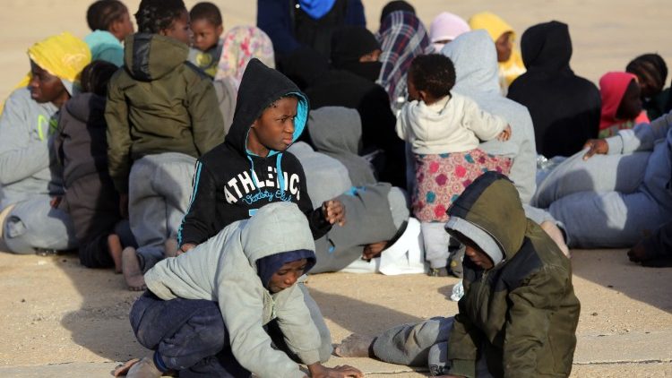 Bambini migranti nei campi di detenzione in Libia