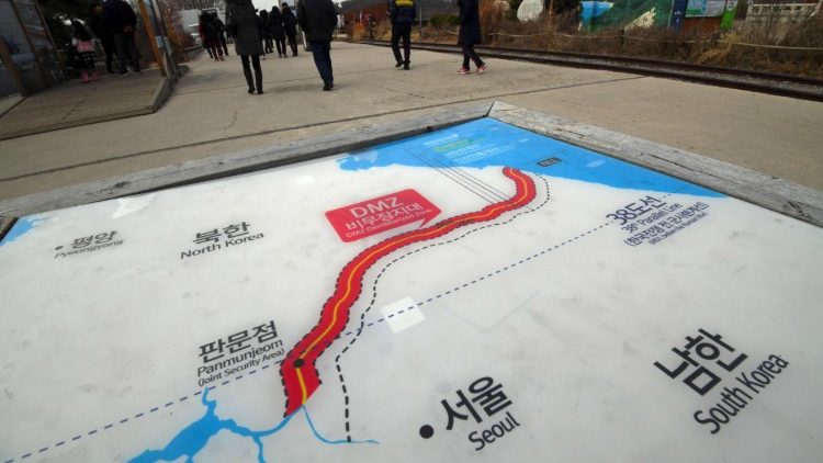 उत्तर और दक्षिण कोरिया को विभाजित करता मानचित्र