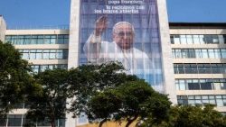 peru-pope-preparations-banners-1515883395883.jpg