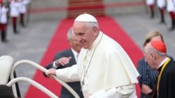 peru-pope-visit-1516404982197.jpg