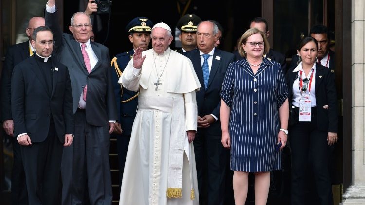 Der Papst im Präsidentenpalast von Peru