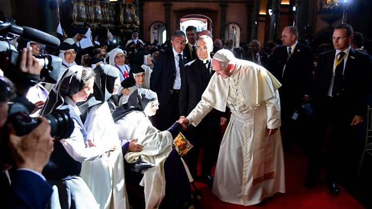 Pope Francis greets contemplative nuns in Lima