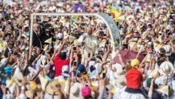 peru-pope-visit-1516571188140.jpg
