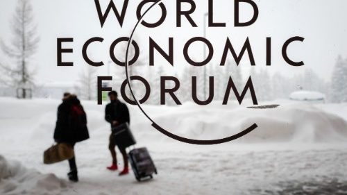 Papa a Forum economico di Davos: opportunità per uno sviluppo umano integrale 