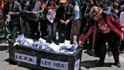 bolivia-opposition-protest-1516643624542.jpg