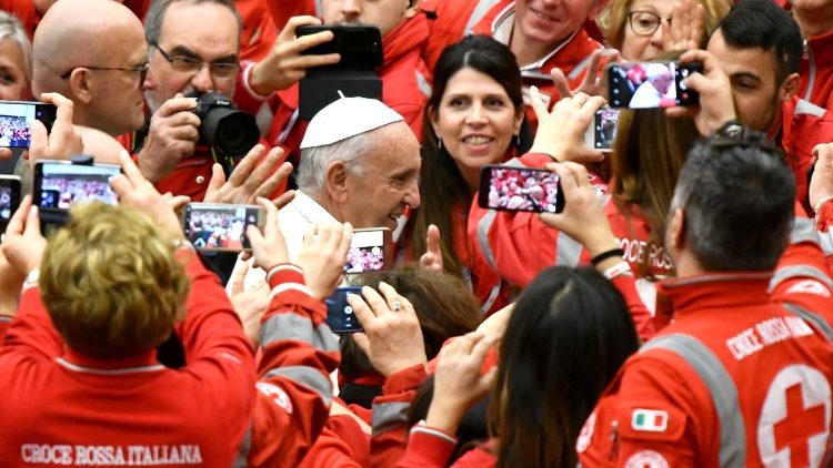 Popiežiaus audiencija Raudonojo Kryžiaus savanoriams (2018 sausio 27 d.)