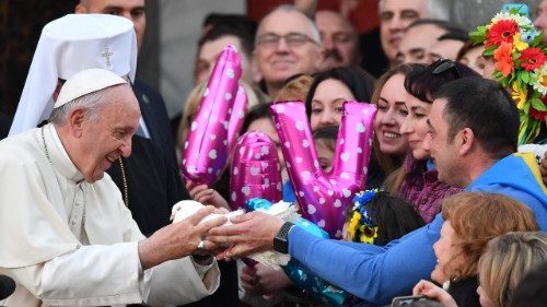 Papa a ucranianos: seus corações palpitam de angústia por causa da guerra