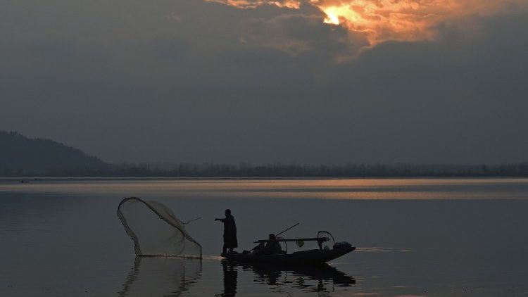 Pescador indio