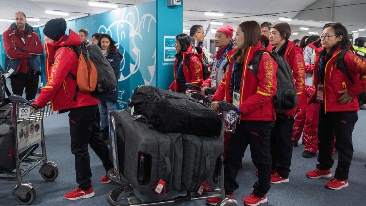 Atletas chegando a Pyeongchang, Coreia do Sul