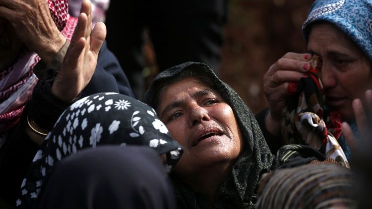 Frauen in Afrin trauern um Angehörige