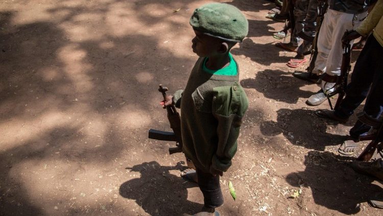 Ein sudanesischer Kindersoldat