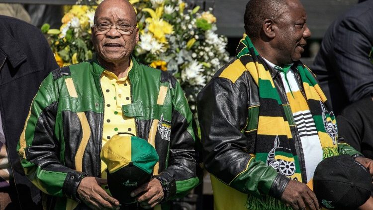 South African President Jacob Zuma and his deputy Cyril Ramaphosa 