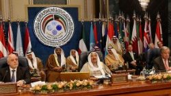 kuwait-iraq-diplomacy-conference-1518599279513.jpg