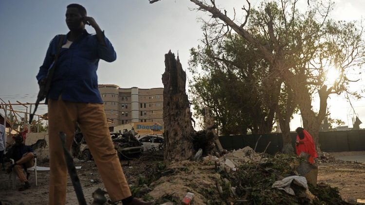 Parmi les pays dont sont originaires les migrants, la Somalie subit des attaques récurrentes. Le 24 février dernier, l'explosion d'une voiture piégée à Mogadiscio à fait 38 morts.