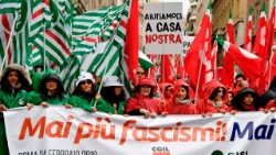 italy-left-wing-anti-fascist-demo-1519480397102.jpg