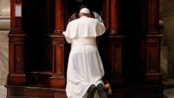 vatican-pope-mass-penance-1520615594305.jpg