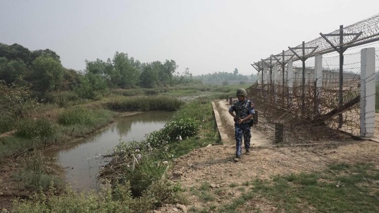 Ein Grenzschützer in Myanmar