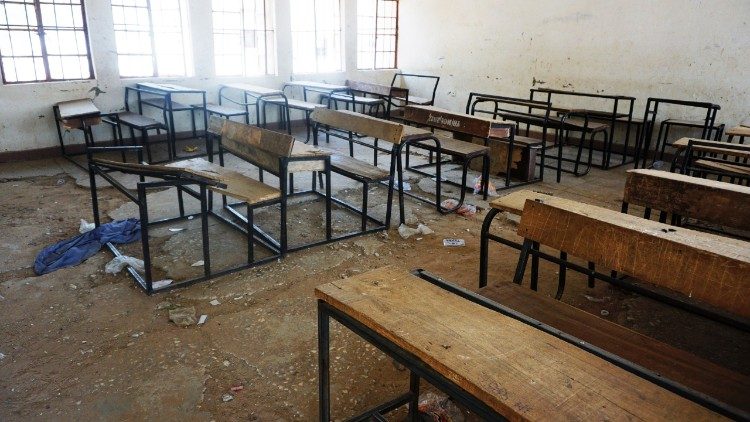 Mädchen-Schule in Dapachi, nachdem Terroristen eingedrungen sind