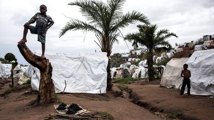 Campo de refugiados em Kalemie, RDC