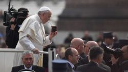 vatican-pope-audience-1522226583400.jpg