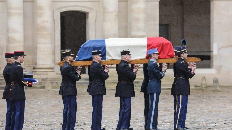 Cérémonie d'hommage national au colonel Arnaud Beltrame à l'Hôtel des Invalides, à Paris, le 28 mars 2018.