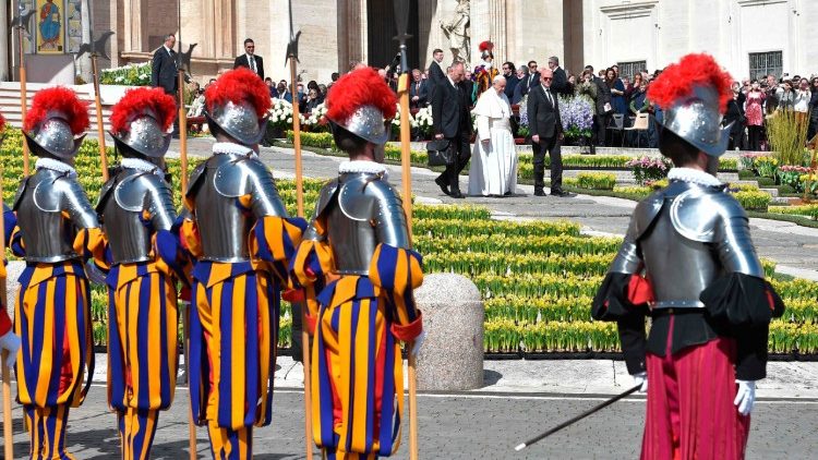 Pripadnici Papinske švicarske garde