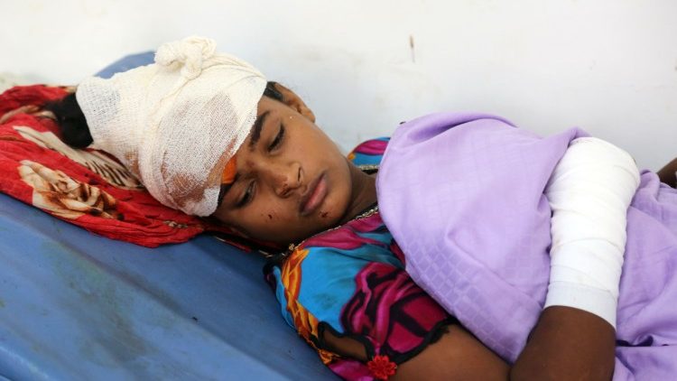 Criança ferida nos combates em Al-Hali, Província de Hodeida