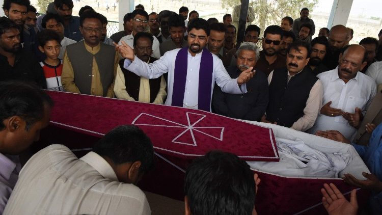 The funeral service of slain Pakistani Catholics in Quetta, April 3, 2018. 