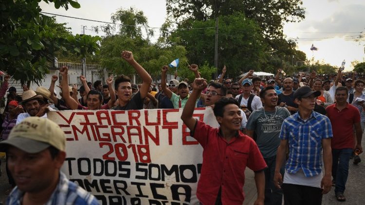 Central American migrants walk toward the Mexico-US border