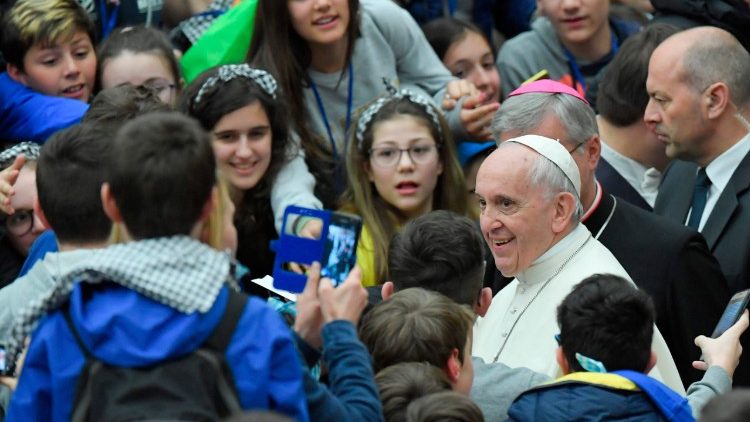 Il Papa con i giovani