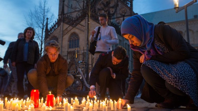 Die Menschen in Münster trauern um die Opfer der Amokfahrt - so etwas soll sich beim Katholikentag auf keinen Fall wiederholen